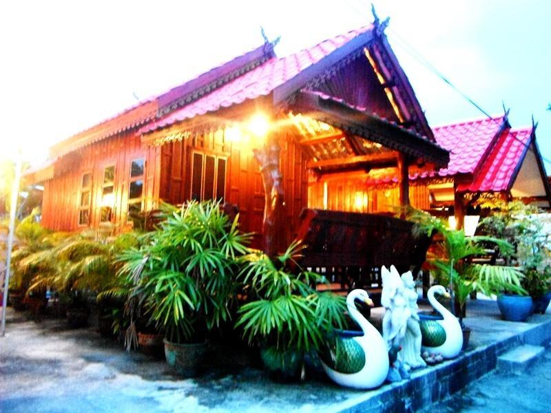 โรงแรมสุขสมใจ ระยอง ภายนอก รูปภาพ